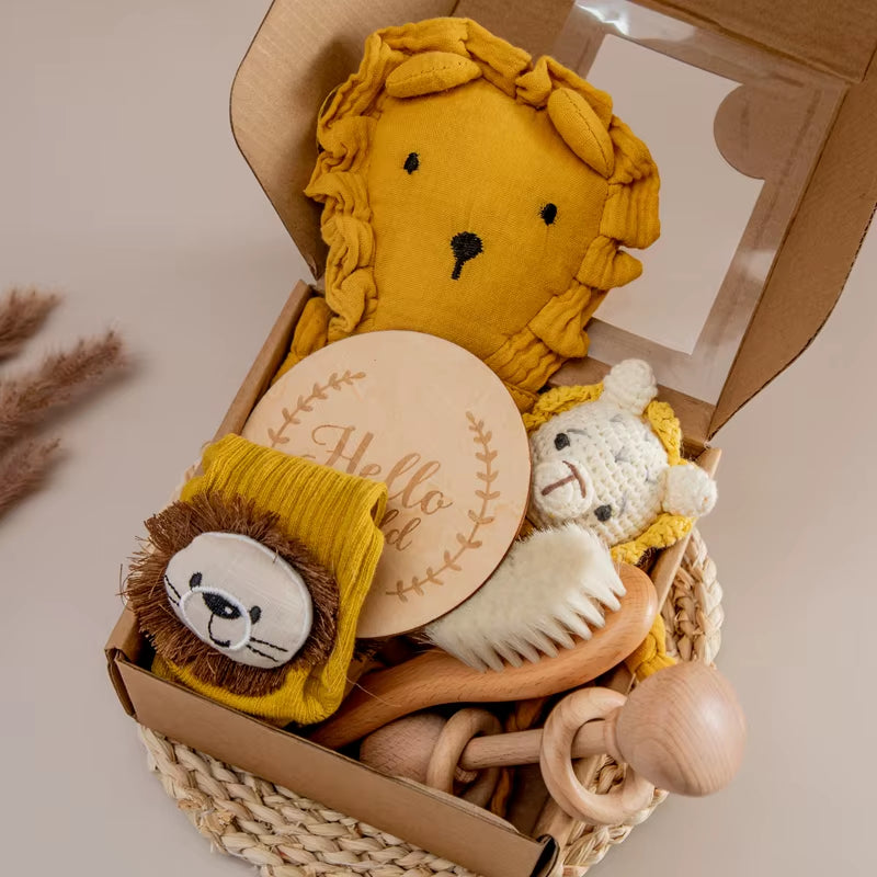 Baby Double Sided Cotton Blanket 7PCS Newborn Bath Set Gift Box Wooden Crochet Rattle Brushs Bracelet Towel for Baby Shower Gift